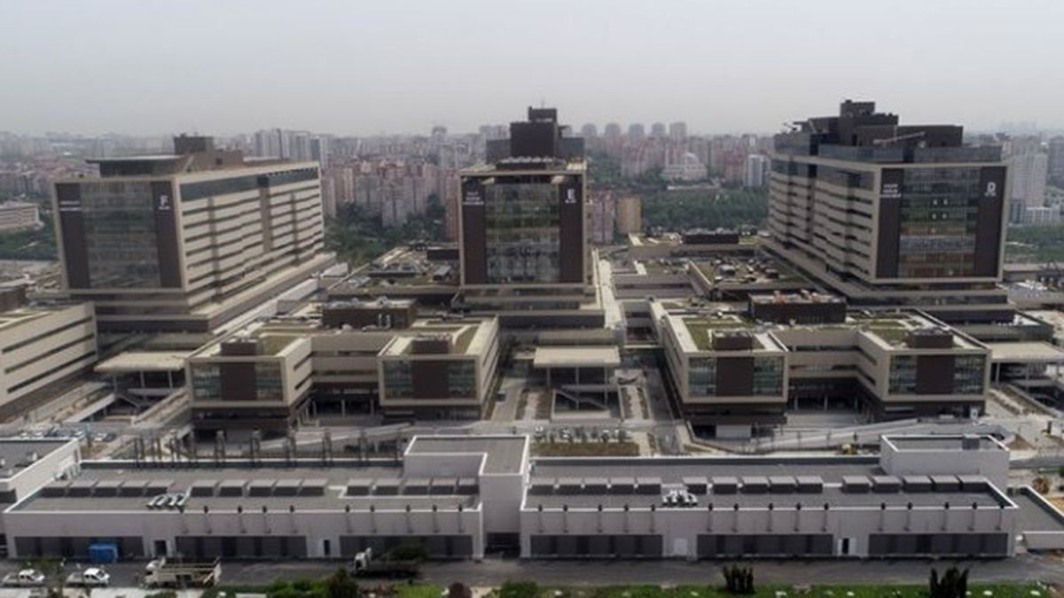 Başakşehir Çam ve Sakura Hastanesi — zemin uygulaması