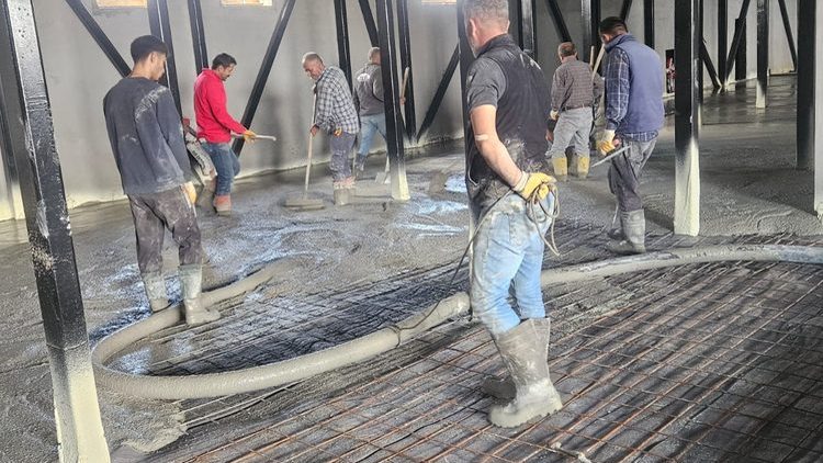 Turgut ÖZAL Üniversitesi — Beton Silim Parlatma Uygulaması